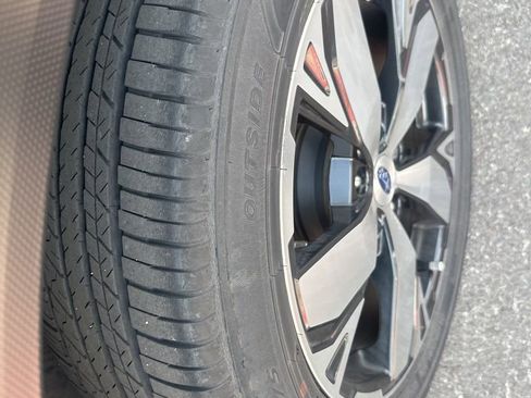 Used 2021 Subaru Forester Touring image 6