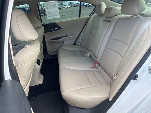 Used 2017 Honda Accord EX-L image 11