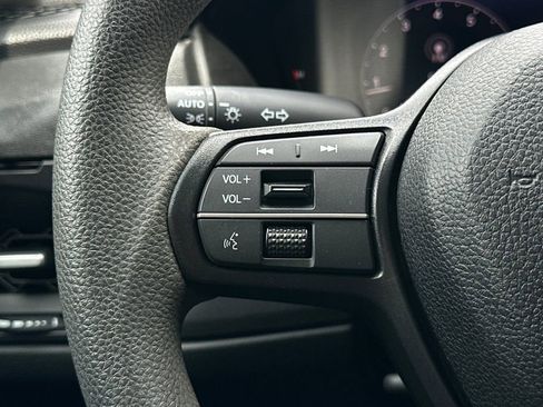 Certified 2023 Honda Accord EX image 25
