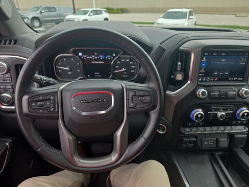 Used 2023 GMC Sierra 2500 Denali w/ Denali Ultimate Package AWD/4WD image 14