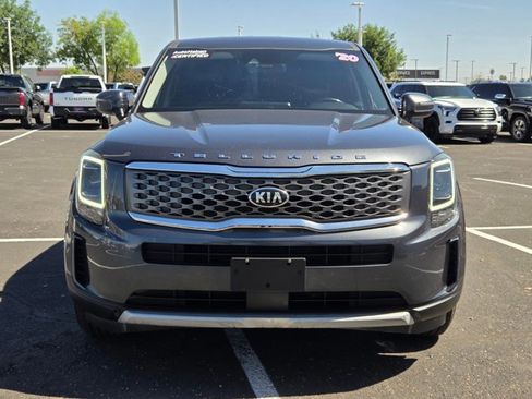 Used 2020 Kia Telluride LX AWD/4WD image 2