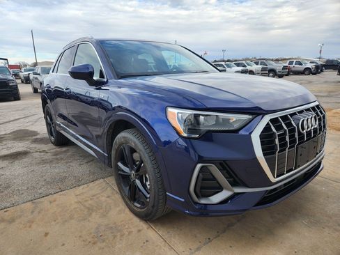 Used 2022 Audi Q3 2.0T Premium w/ Convenience Package image 7