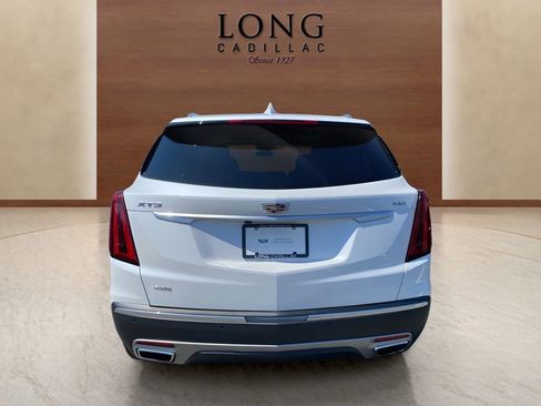 Certified 2023 Cadillac XT5 Premium Luxury AWD/4WD image 4