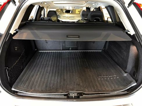 Used 2023 Volvo XC60 B5 Ultimate image 27