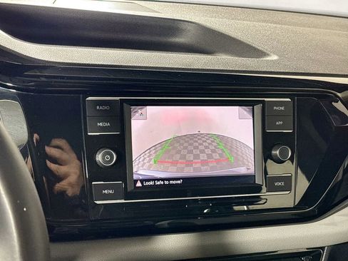 Used 2023 Volkswagen Taos S image 17