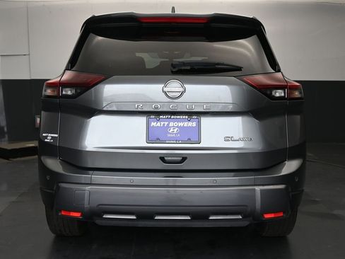 Used 2024 Nissan Rogue SL AWD/4WD image 17