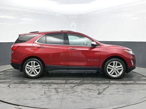 Used 2018 Chevrolet Equinox Premier AWD/4WD image 8