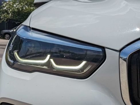 Used 2023 BMW X5 xDrive40i AWD/4WD image 10