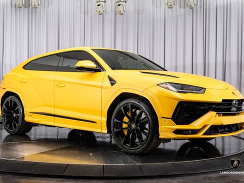Used 2023 Lamborghini Urus S image 22