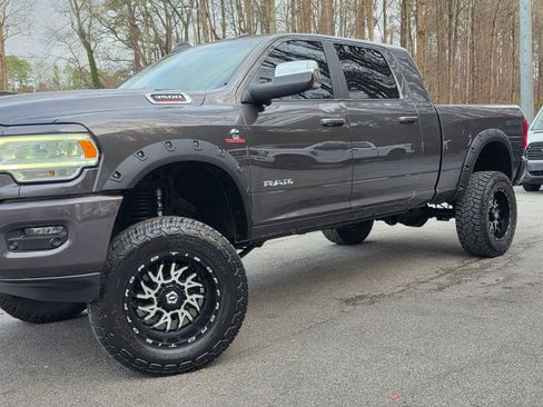 Used 2019 RAM 3500 Laramie image 4