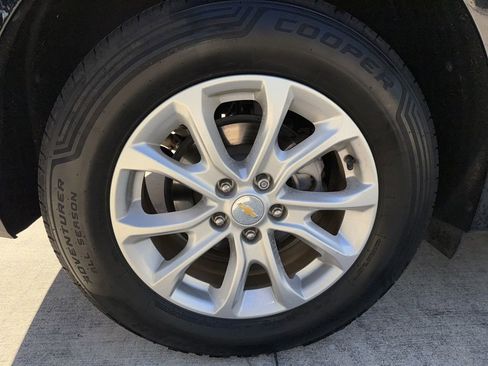 Used 2019 Chevrolet Equinox LS image 34