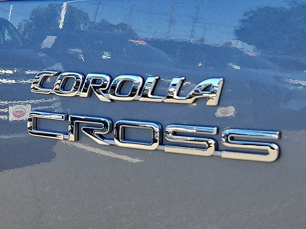 Used 2023 Toyota Corolla Cross L FWD image 30