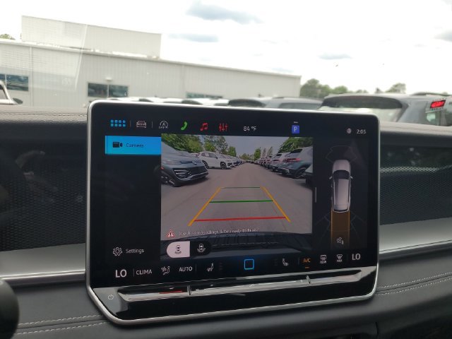 New 2026 Volkswagen Tiguan SE R-Line FWD image 23
