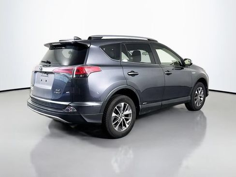 Used 2017 Toyota RAV4 XLE w/ All Weather Liner Package AWD/4WD image 6