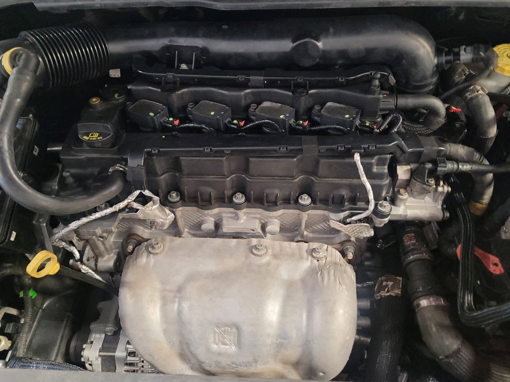 Used 2018 Jeep Compass Latitude w/ Popular Equipment Group FWD image 30