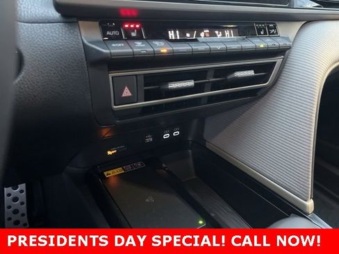 Used 2026 Toyota Camry SE image 25