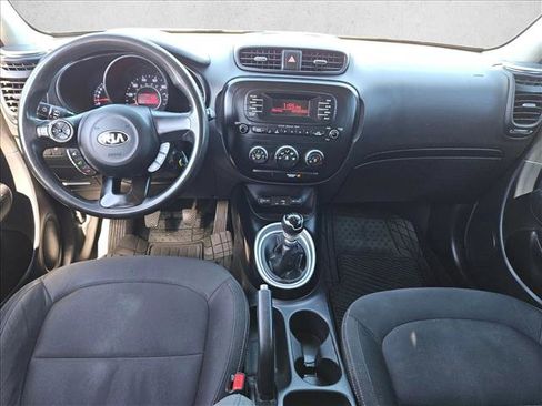 Used 2015 Kia Soul image 16