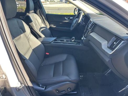 Certified 2025 Volvo XC60 B5 Plus image 15
