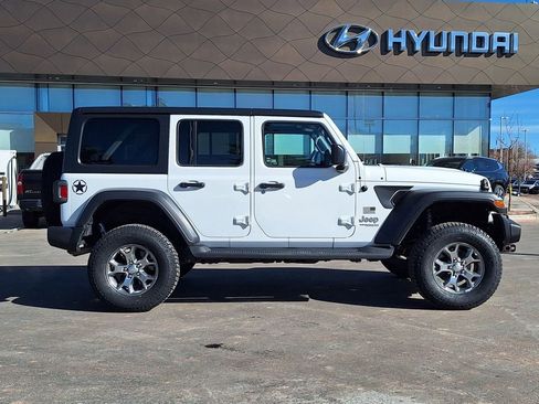 Used 2020 Jeep Wrangler Unlimited Sport image 2