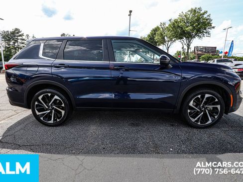 Used 2023 Mitsubishi Outlander SE image 11