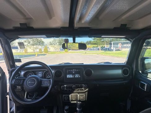 Used 2022 Jeep Wrangler Unlimited Sport AWD/4WD image 15