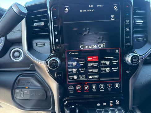 Used 2019 RAM 3500 Laramie image 13