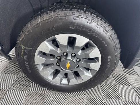 New 2026 Chevrolet Silverado 2500 LT w/ All Star Edition AWD/4WD image 7