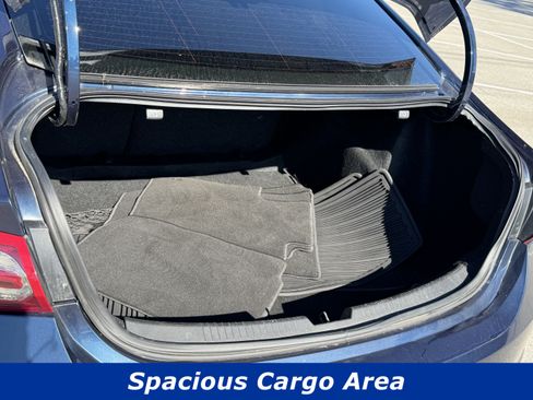 Used 2022 Chevrolet Malibu LT image 13