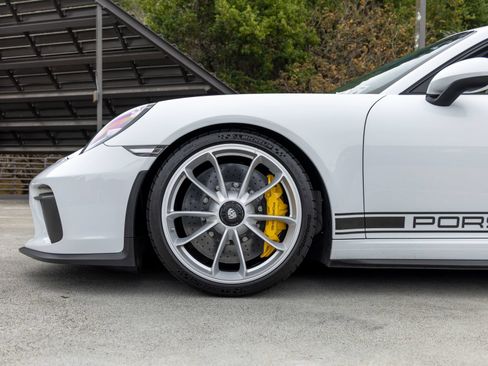 Certified 2018 Porsche 911 GT3 RWD image 13