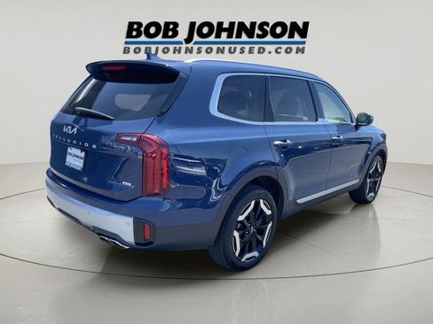 Used 2024 Kia Telluride S w/ S Sunroof Package AWD/4WD image 3