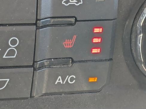 Used 2018 Ford F150 XLT w/ Equipment Group 302A Luxury image 24