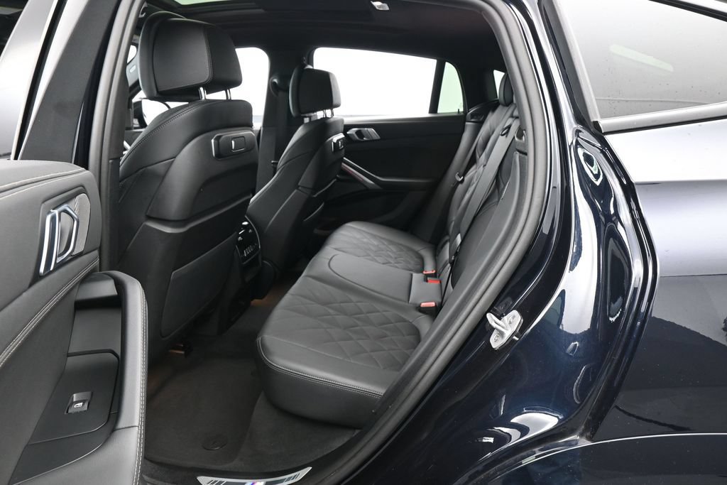 Used 2026 BMW X6 xDrive40i AWD/4WD image 35