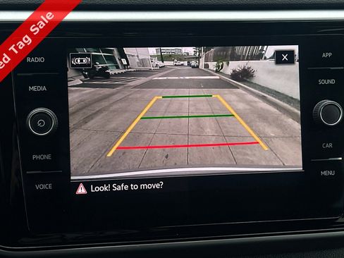 Used 2023 Volkswagen Atlas Cross Sport SE image 19