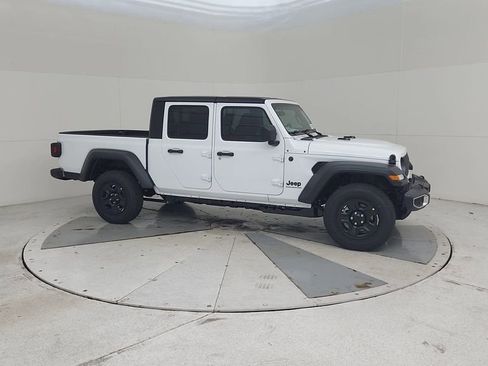 New 2026 Jeep Gladiator Sport image 3