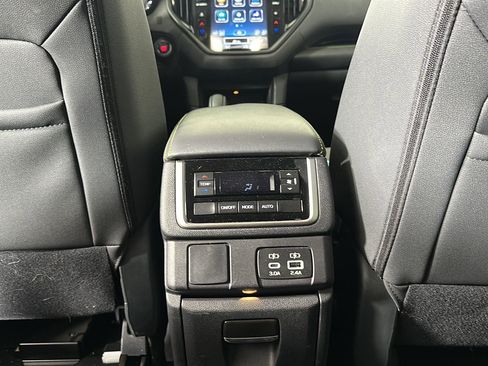 Used 2025 Subaru Ascent Onyx Edition AWD/4WD image 19
