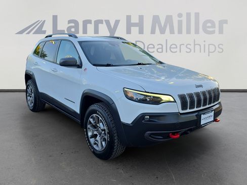 Used 2021 Jeep Cherokee Trailhawk AWD/4WD image 7