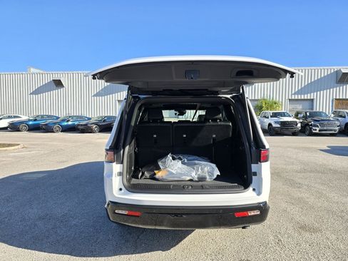 New 2025 Jeep Wagoneer Series II w/ Convenience Group I image 41