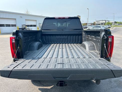 New 2026 GMC Sierra 2500 Denali w/ Denali Reserve Package image 11