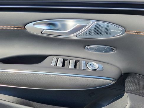 Used 2026 Genesis GV70 3.5T Sport Advanced image 8