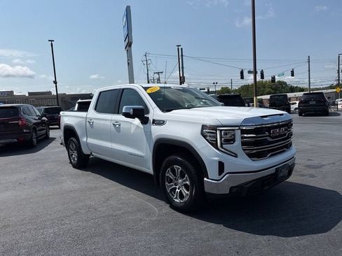 Used 2025 GMC Sierra 1500 SLT AWD/4WD image 1
