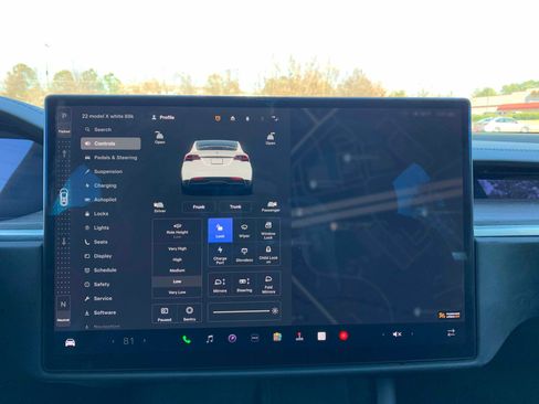 Used 2022 Tesla Model X image 21