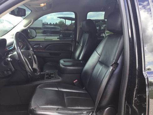Used 2014 GMC Yukon XL SLE AWD/4WD image 12