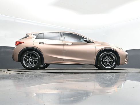 Used 2018 INFINITI QX30 Sport w/ Sport Leather Package image 44