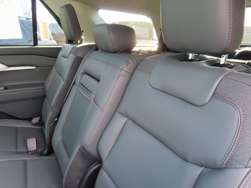 New 2026 Ford Explorer Active w/ Active Comfort Package image 16