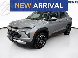 Used 2025 Chevrolet TrailBlazer LT w/ LT Cold Weather Package video 1