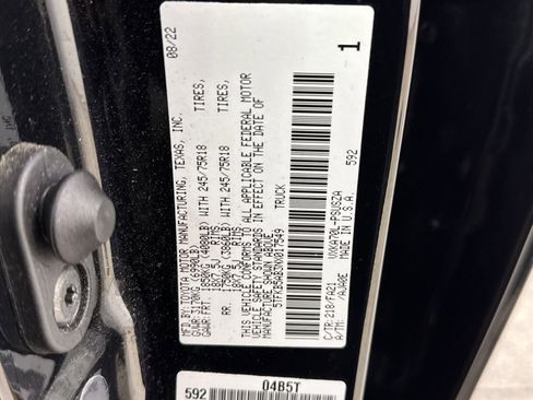 Used 2022 Toyota Tundra SR image 33