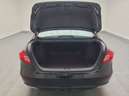 Used 2018 Honda Accord LX image 29