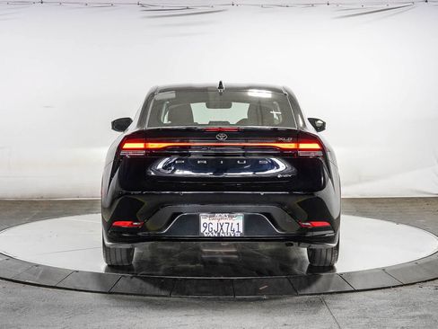 Certified 2023 Toyota Prius XLE FWD image 3