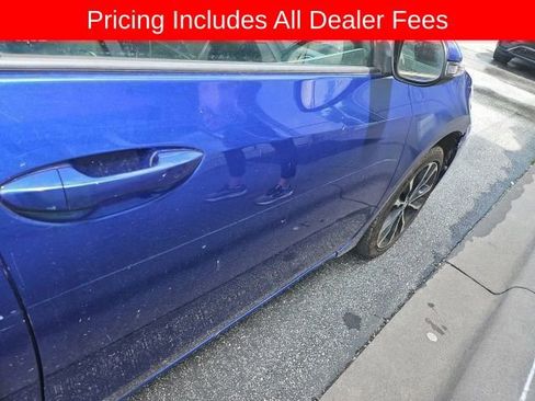 Used 2018 Toyota Corolla SE FWD image 7