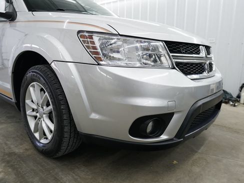 Used 2014 Dodge Journey SXT w/ Flexible Seating Group AWD/4WD image 2